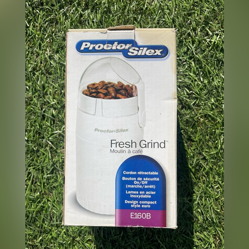 Proctor Silex White Fresh 10 Cup Whole Bean Steal Blade Coffee Grinder